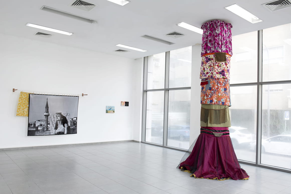 Nibar Gures, Applause, Hayarkon 19 Tel Aviv, curator: Avi Lubin